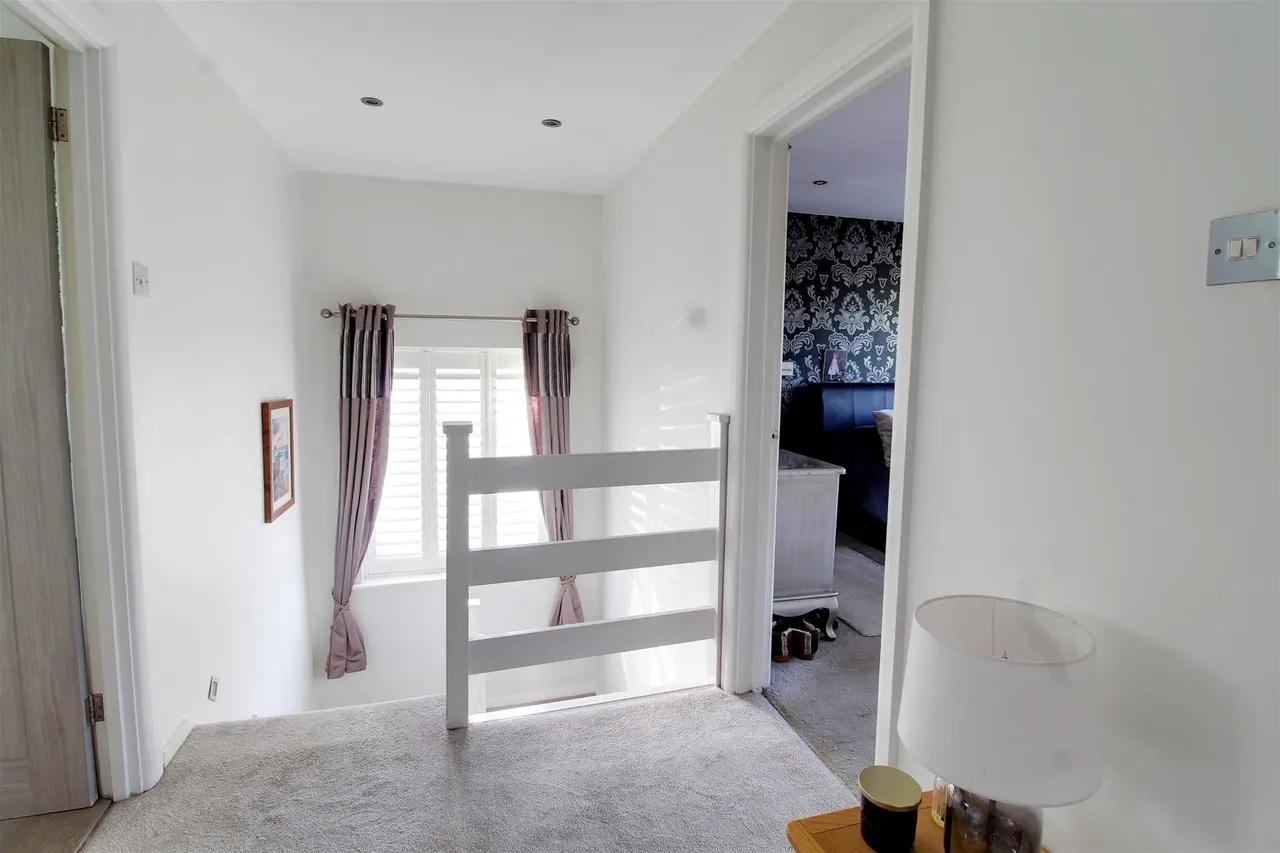 Northaw Road West, Northaw, Hertfordshire EN6 4NW, photo 24
