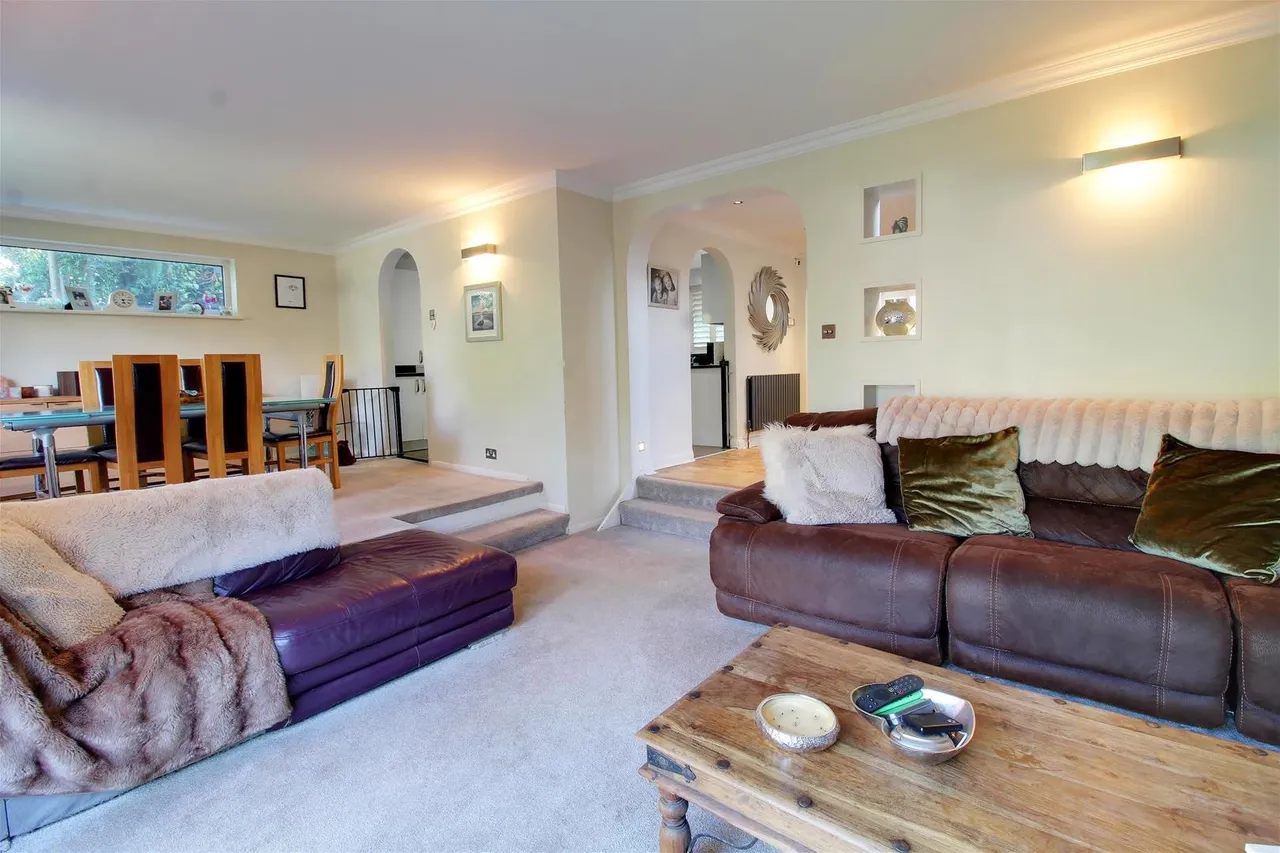 Northaw Road West, Northaw, Hertfordshire EN6 4NW, photo 5