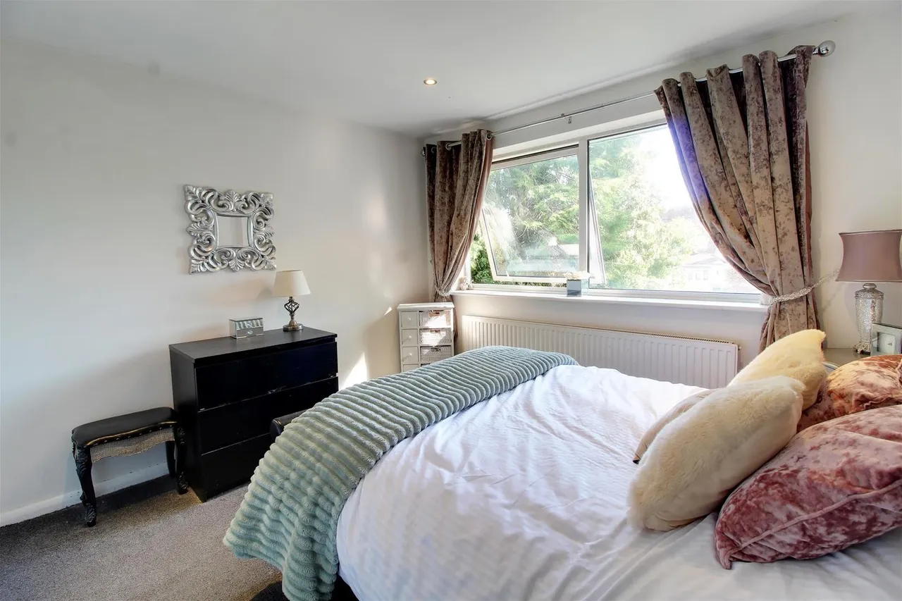Northaw Road West, Northaw, Hertfordshire EN6 4NW, photo 21