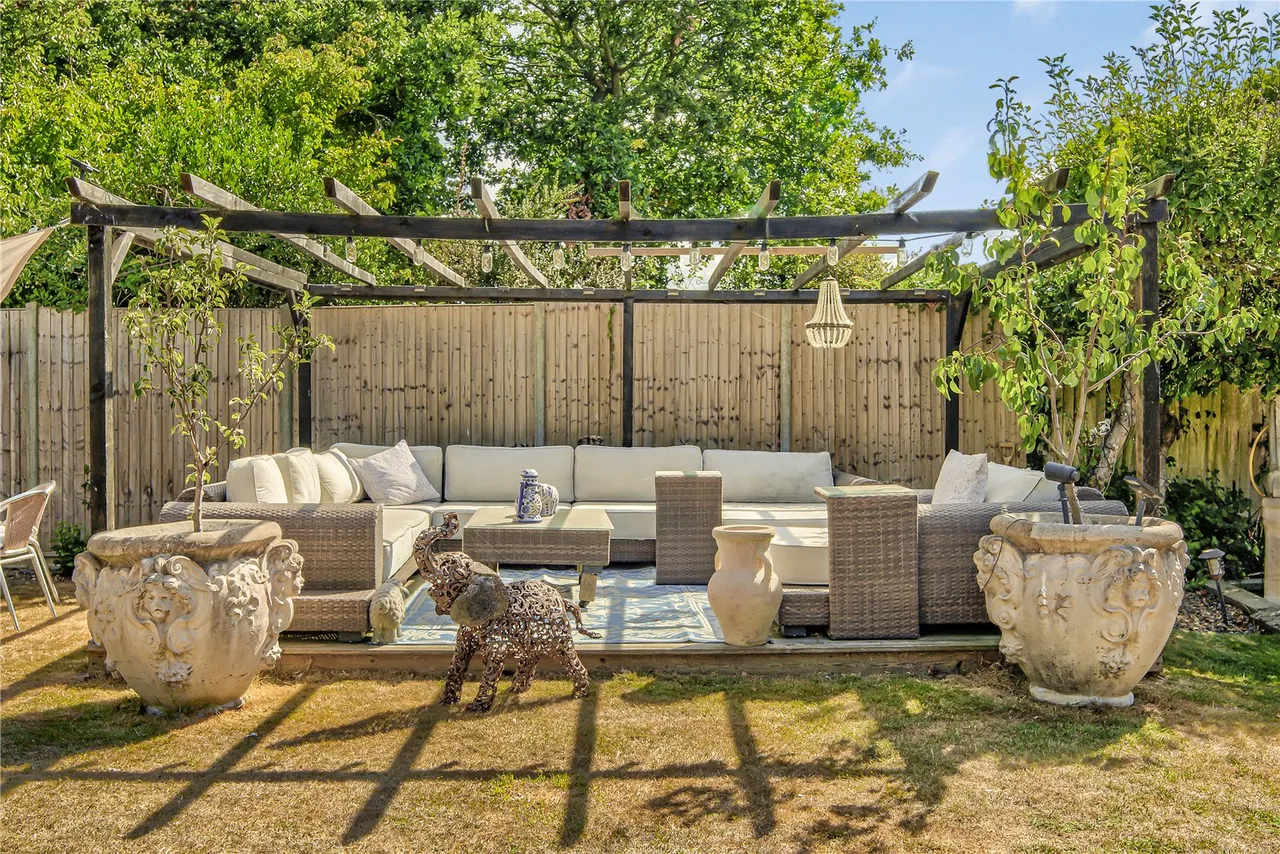 Set for family and entertaining! Cinema room, bar, photo 31