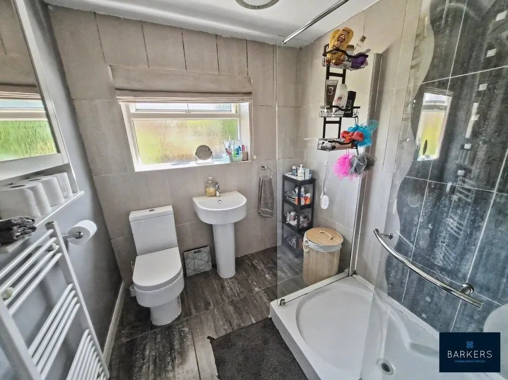 Meadow Bank, Dewsbury WF13 3SL, photo 11