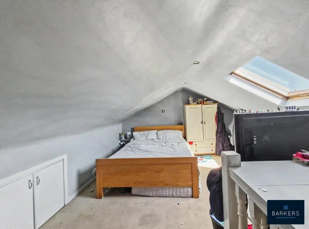 Meadow Bank, Dewsbury WF13 3SL, photo 10