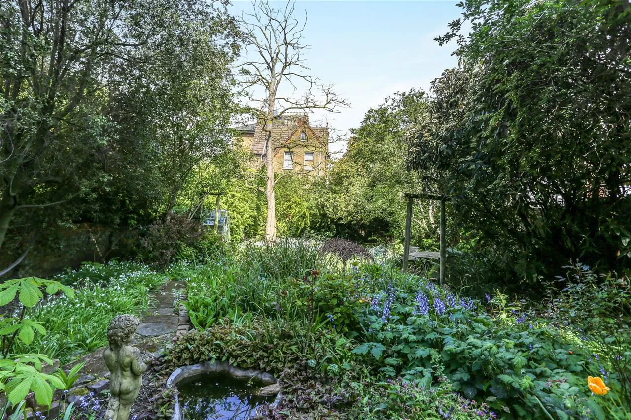 Carleton Road, London, photo 19