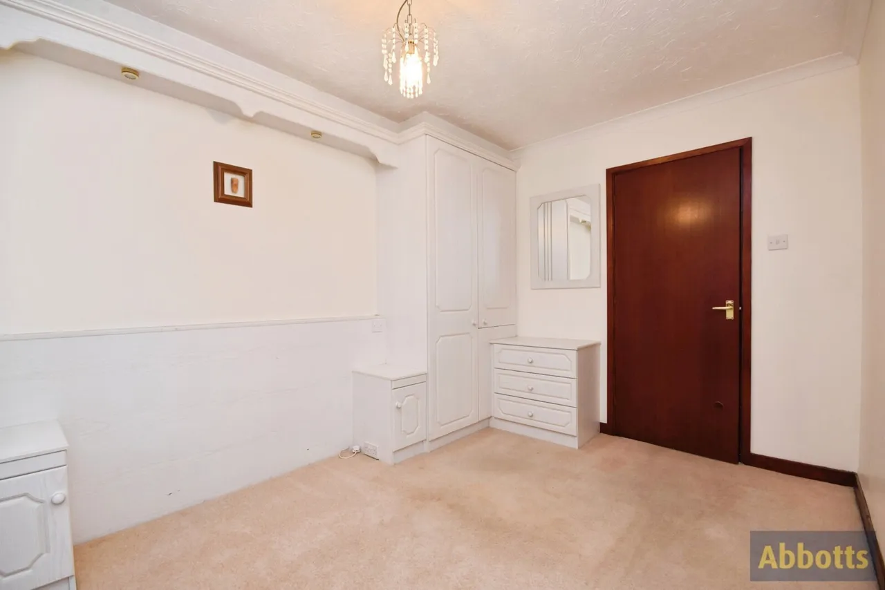 Clarence Road, Rayleigh, Essex, SS6, photo 11