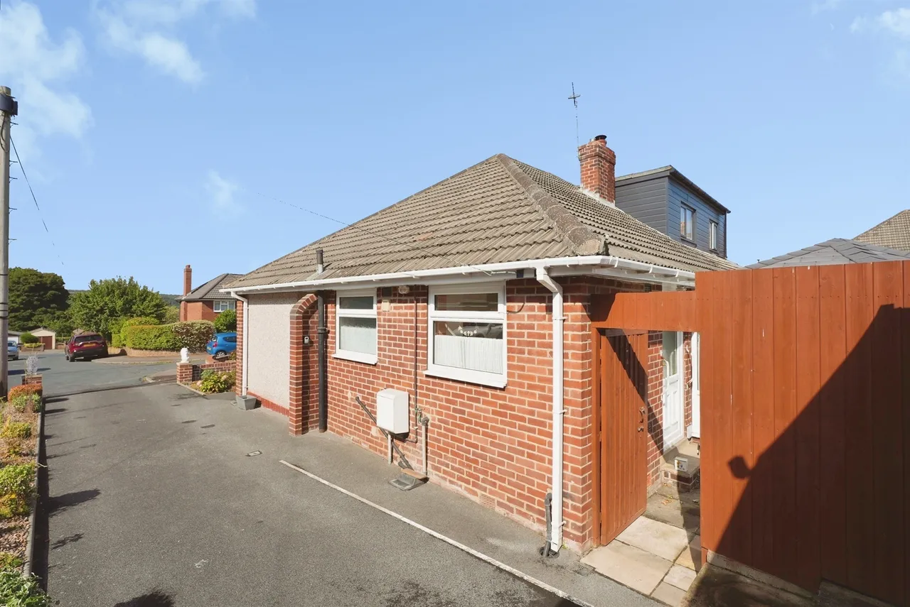 Birch Avenue, Lepton, HD8, photo 14