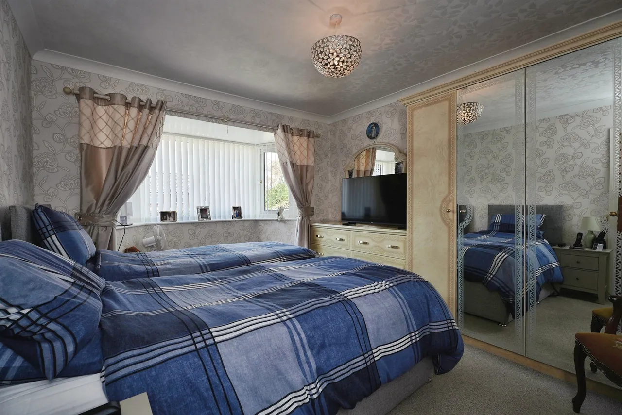 Birch Avenue, Lepton, HD8, photo 8