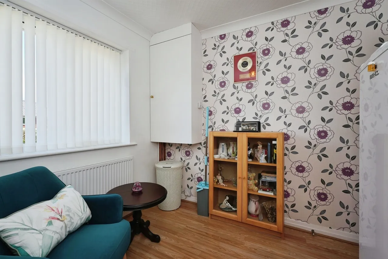 Birch Avenue, Lepton, HD8, photo 9