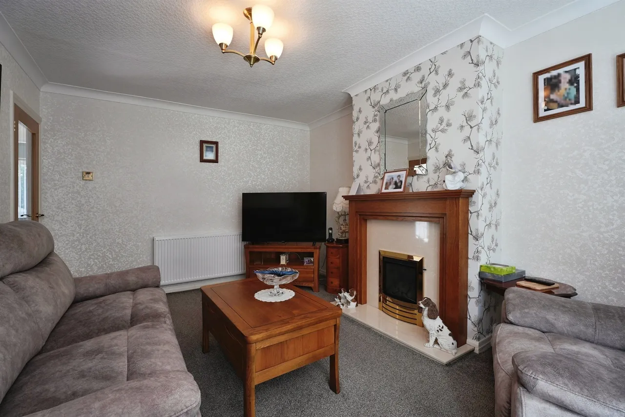 Birch Avenue, Lepton, HD8, photo 4