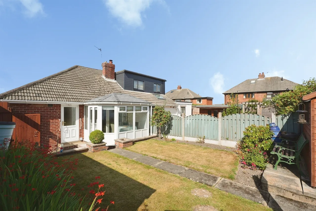 Birch Avenue, Lepton, HD8, photo 18