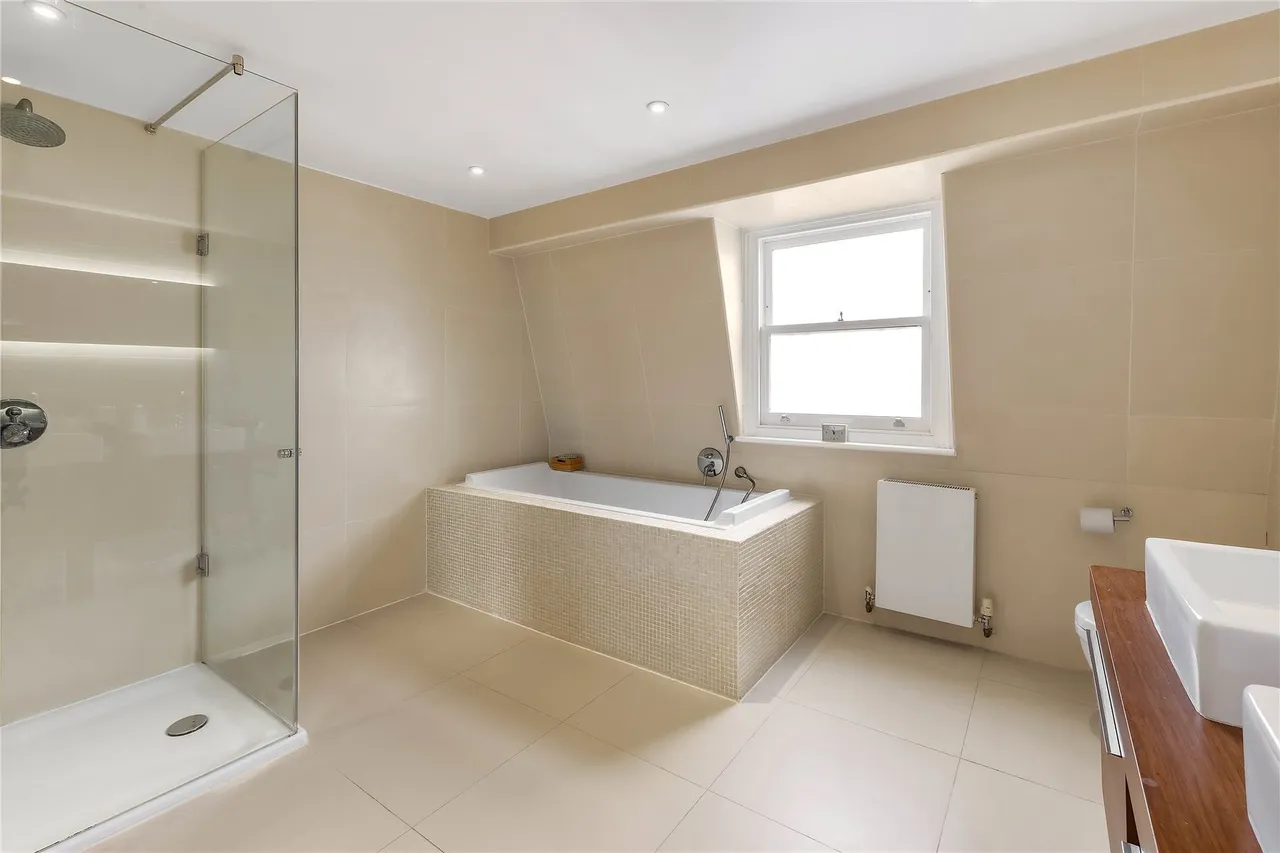 Soudan Road, London, SW11, photo 12