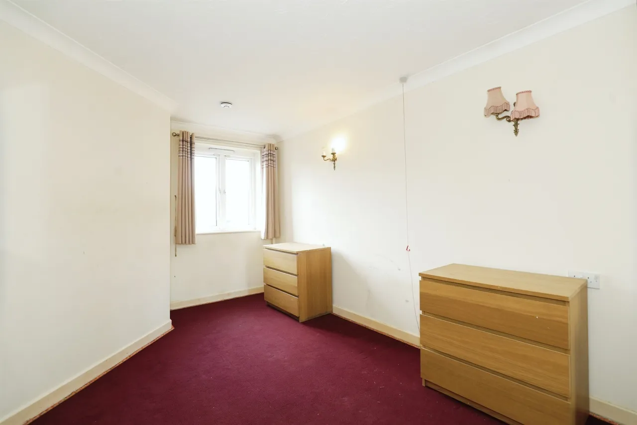 London Road, Northwich, photo 6