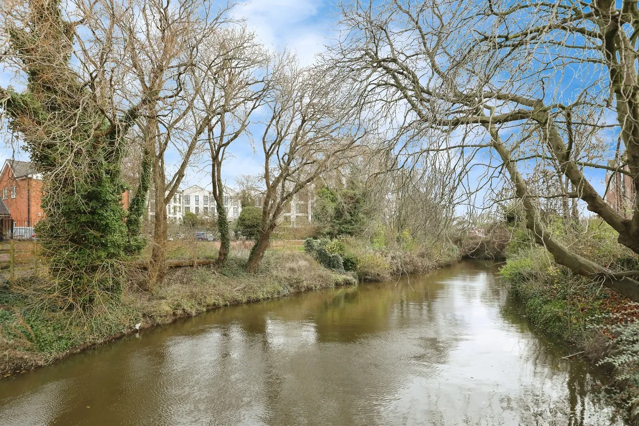 London Road, Northwich, photo 11