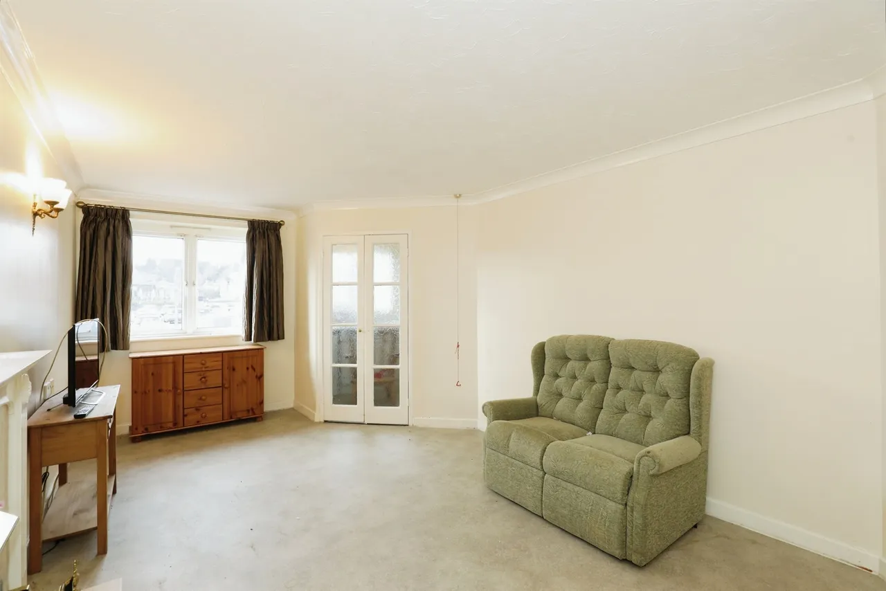 London Road, Northwich, photo 12