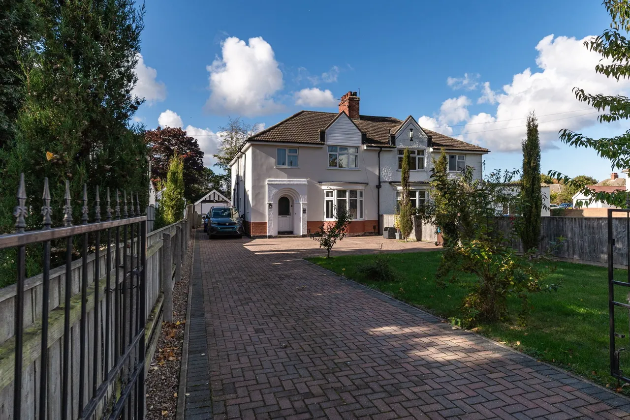 4 bed house for sale, Scartho Road, Grimsby, DN33