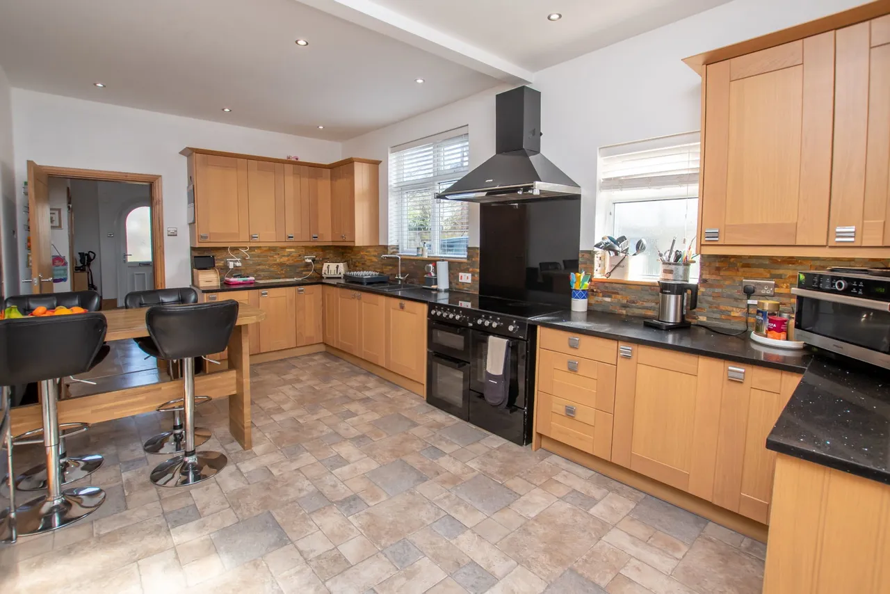 Scartho Road, Grimsby, DN33, photo 13