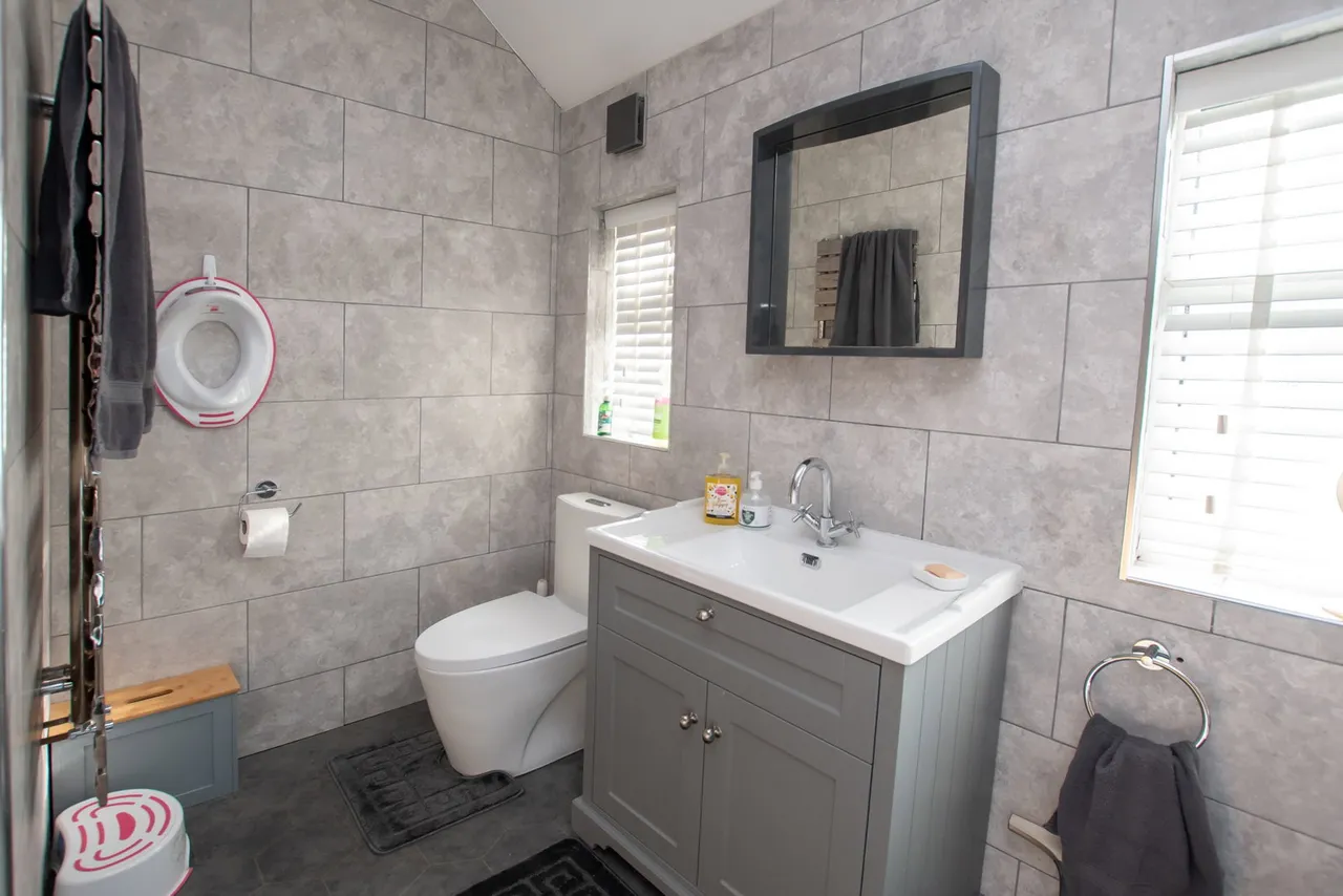 Scartho Road, Grimsby, DN33, photo 22