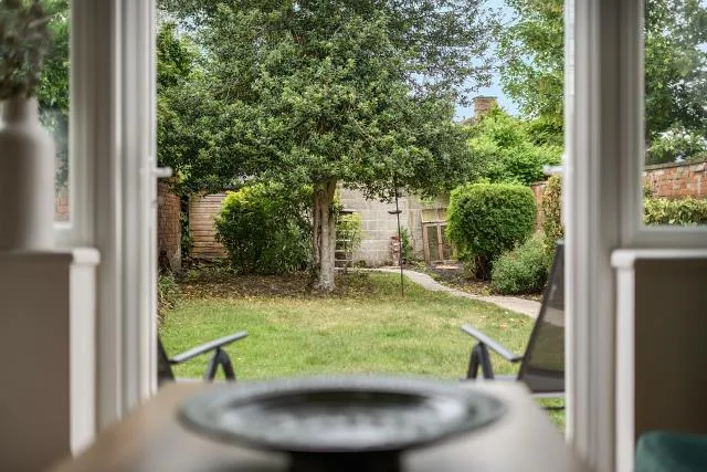 High Street, Reading, RG10, photo 8