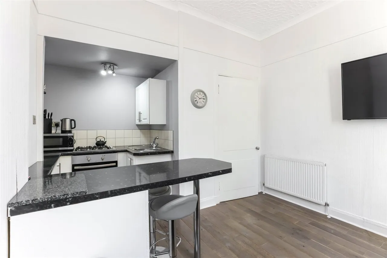 Main Street, Cambuslang, G72, photo 19