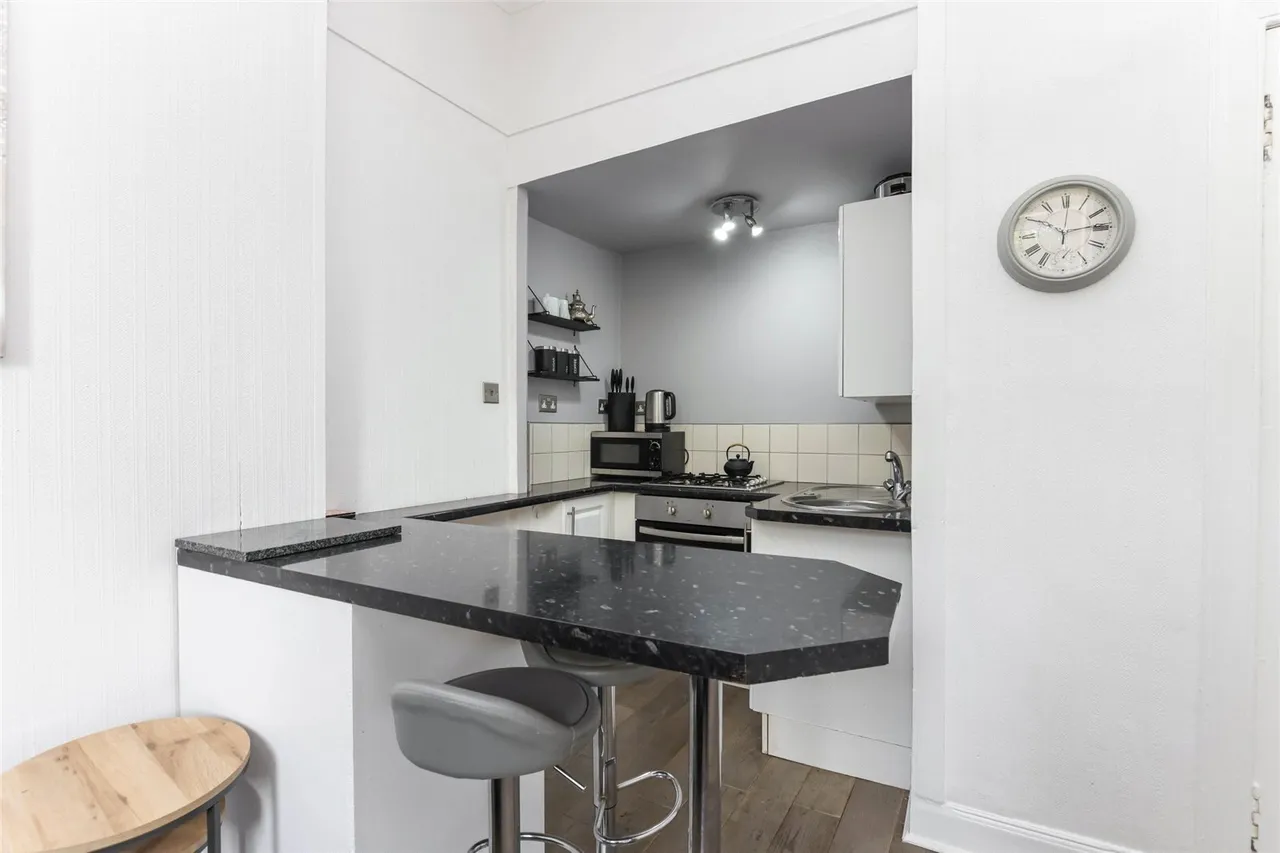 Main Street, Cambuslang, G72, photo 10