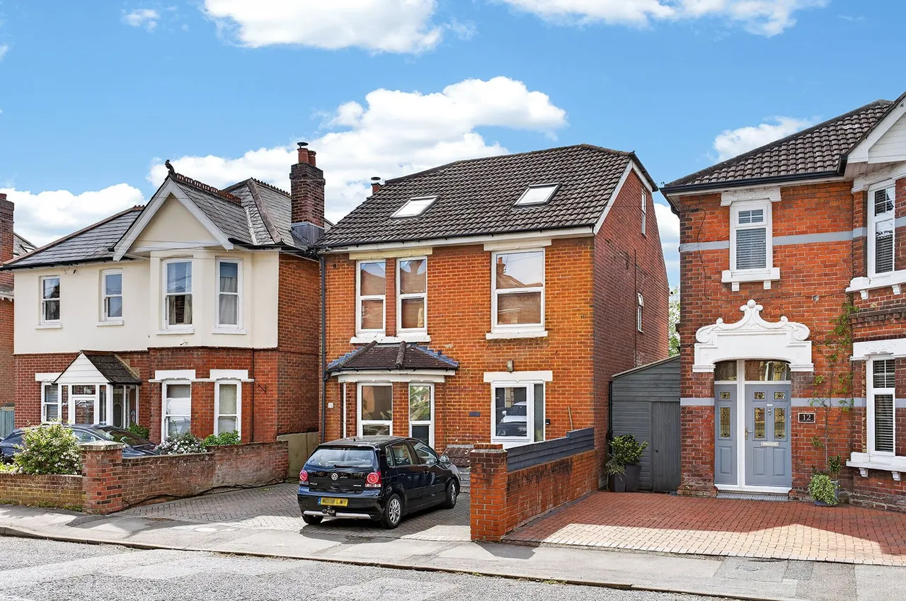 1 bed flat for sale, St. Catherines Road, Bitterne Park, SO18