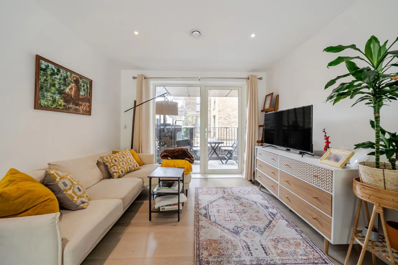 Wyndham Road, SE5, photo 2