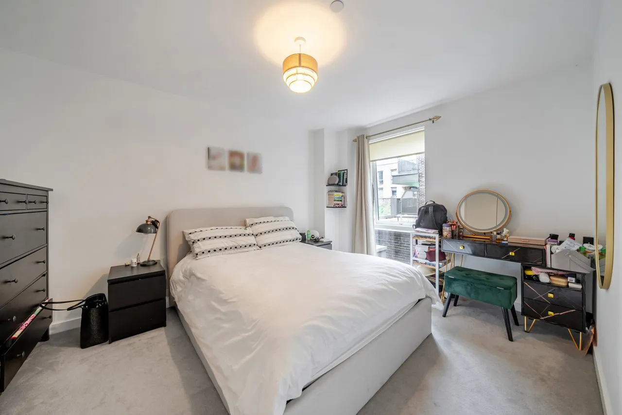 Wyndham Road, SE5, photo 17