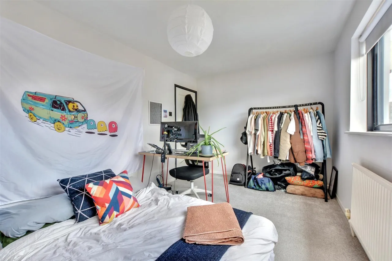 Brook Close, Nottingham, NG6, photo 10