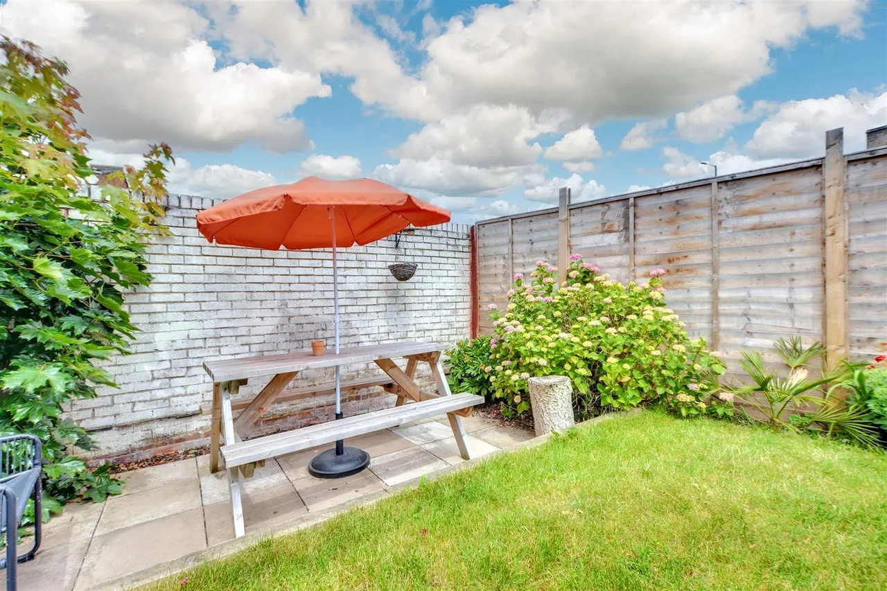 Brook Close, Nottingham, NG6, photo 8