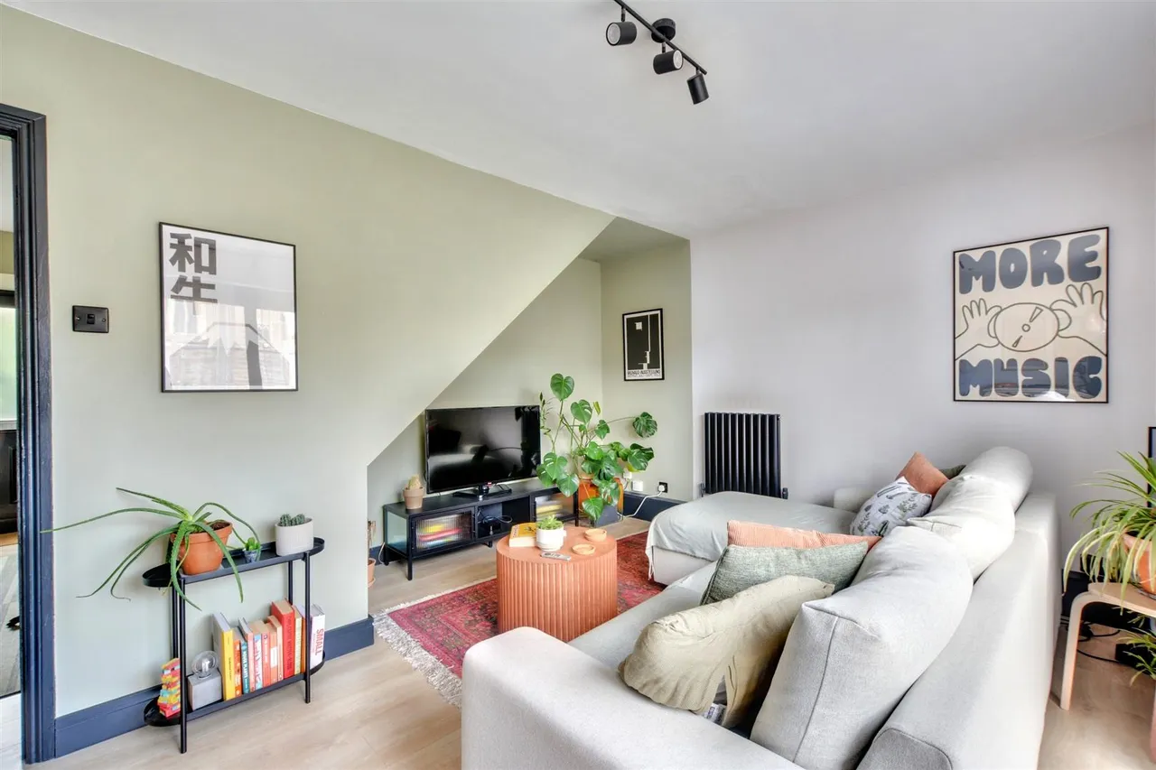 Brook Close, Nottingham, NG6, photo 4