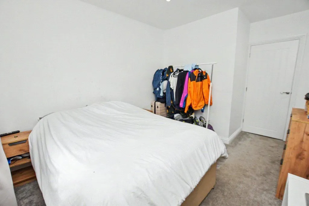 Hill End Crescent, Leeds, LS12, photo 16