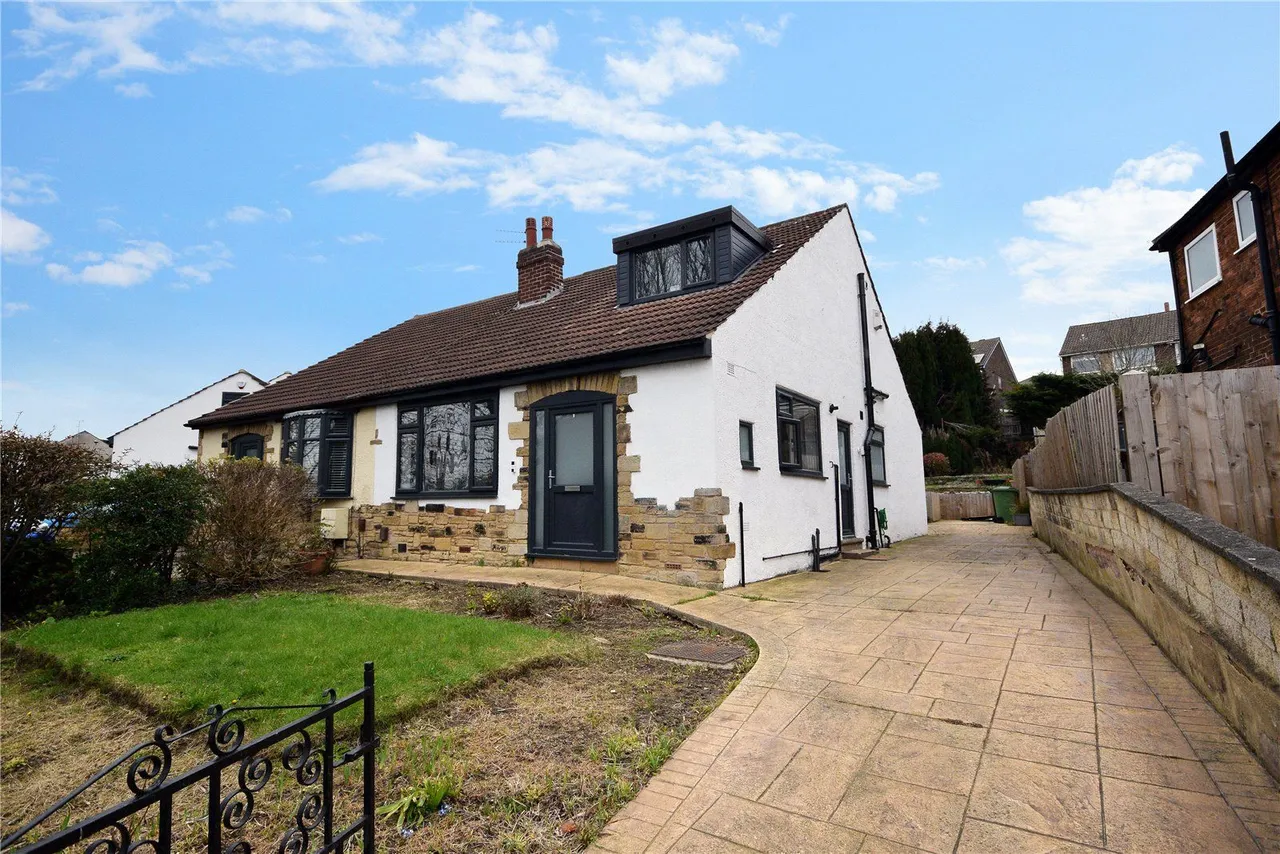 Hill End Crescent, Leeds, LS12, photo 2