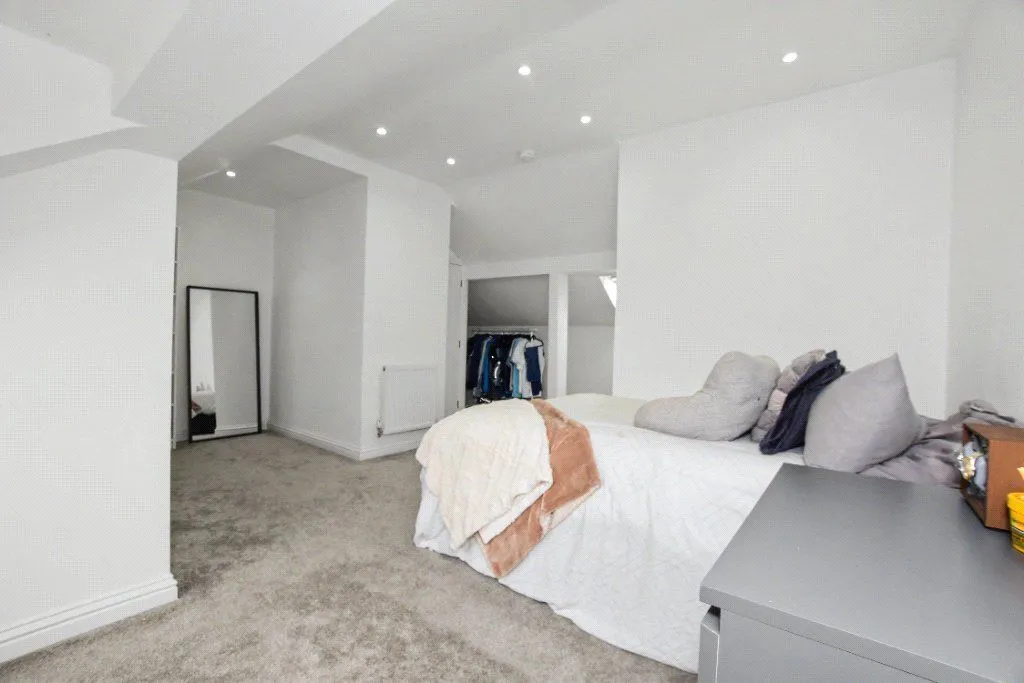 3 bed house for sale, Hill End Crescent, Leeds, LS12