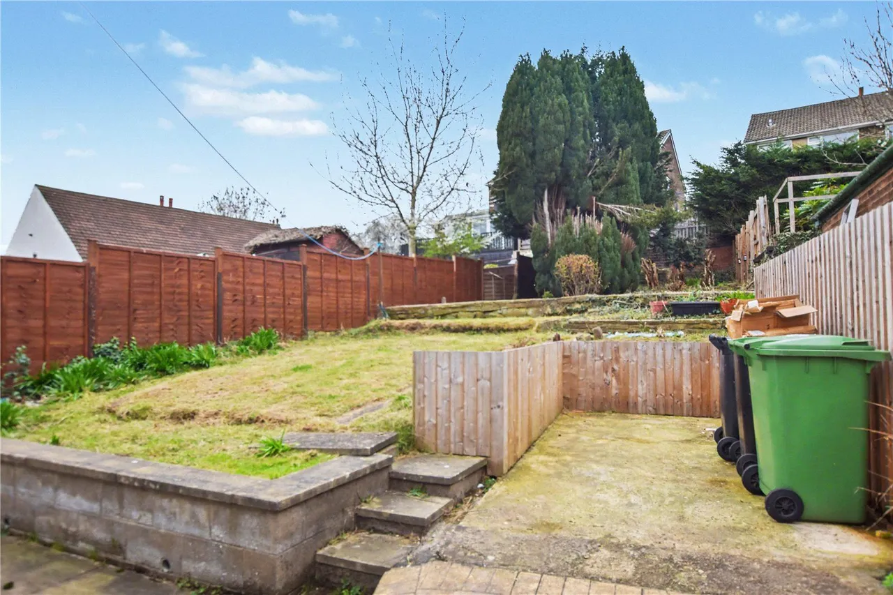 Hill End Crescent, Leeds, LS12, photo 9