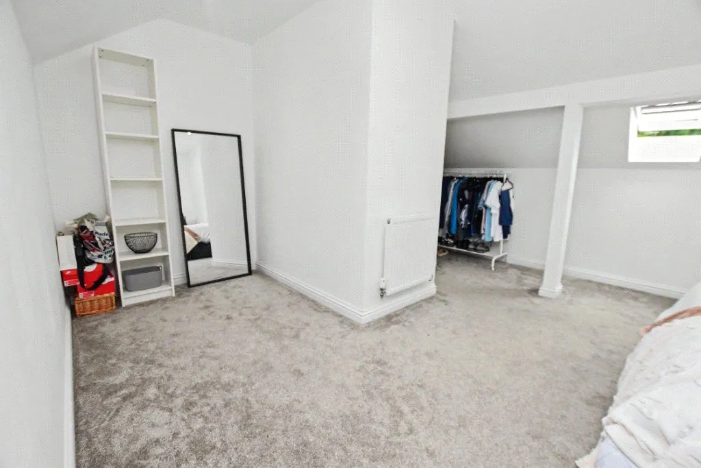 Hill End Crescent, Leeds, LS12, photo 11
