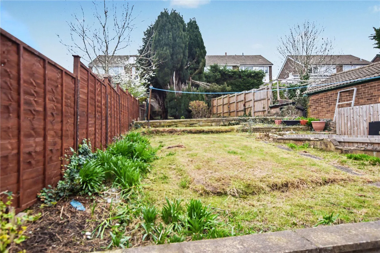 Hill End Crescent, Leeds, LS12, photo 18