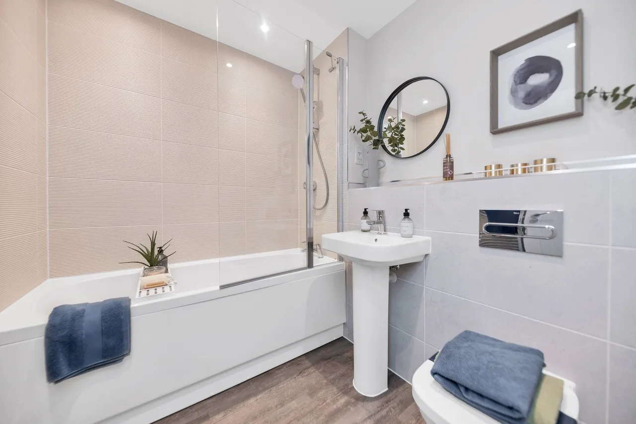 Off Calverton Lane, Milton Keynes, MK8, photo 11