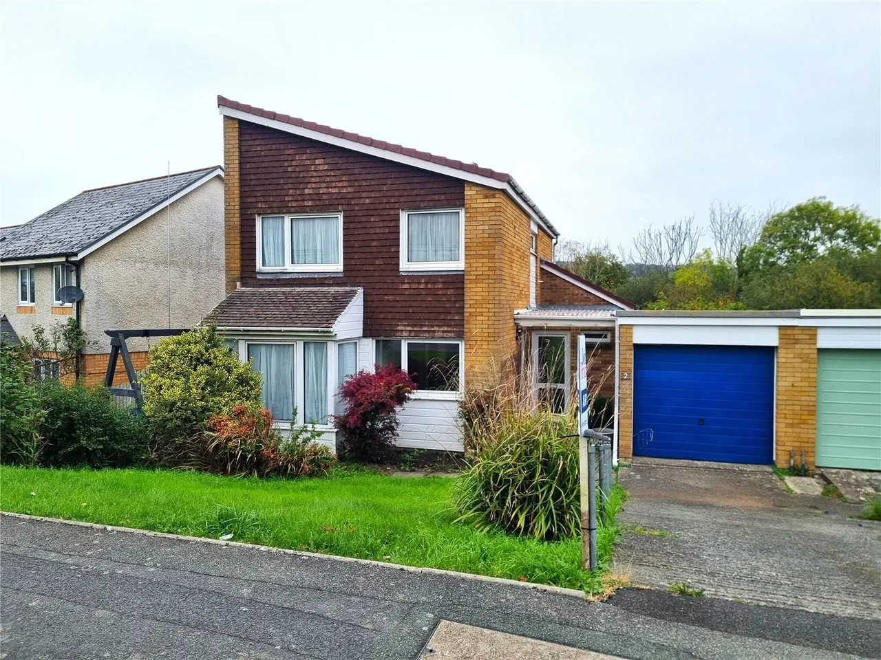 3 bed house for sale, Heol Tyn-y-Fron, Penparcau, SY23