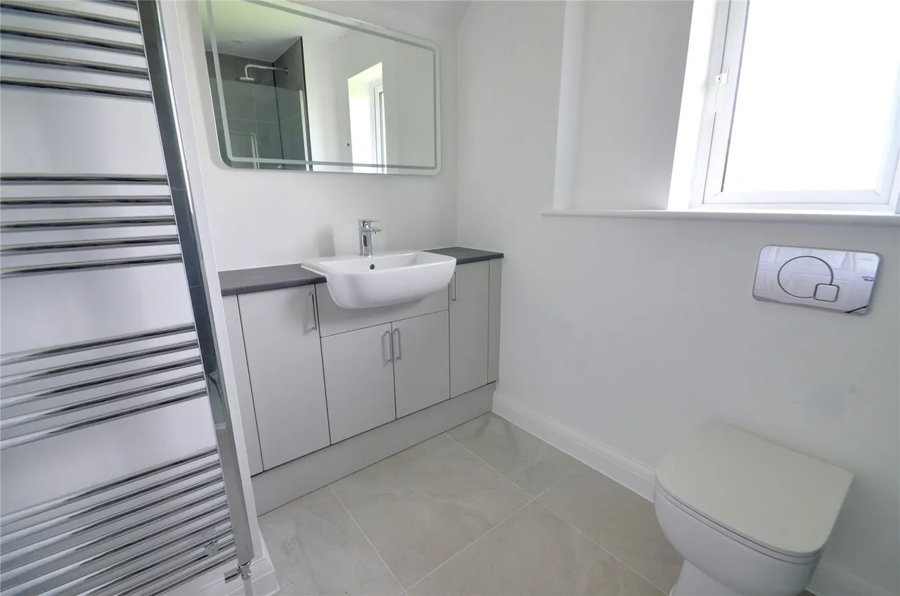 Kinnibrugh Drive, Dormansland, RH7, photo 11