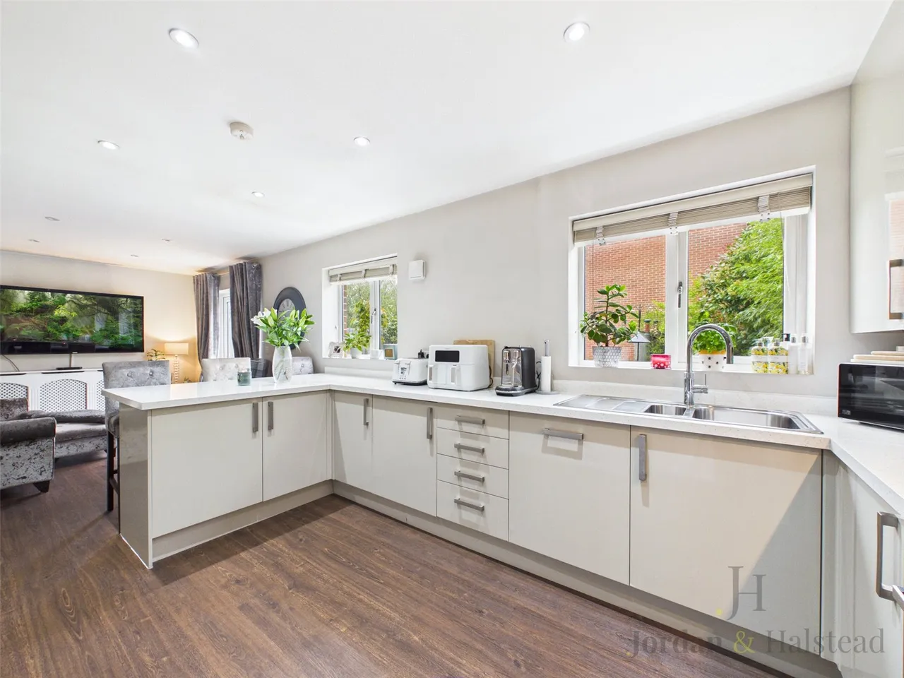 Garden Village, Saltney, Chester, Flintshire, CH4 8BF, photo 3