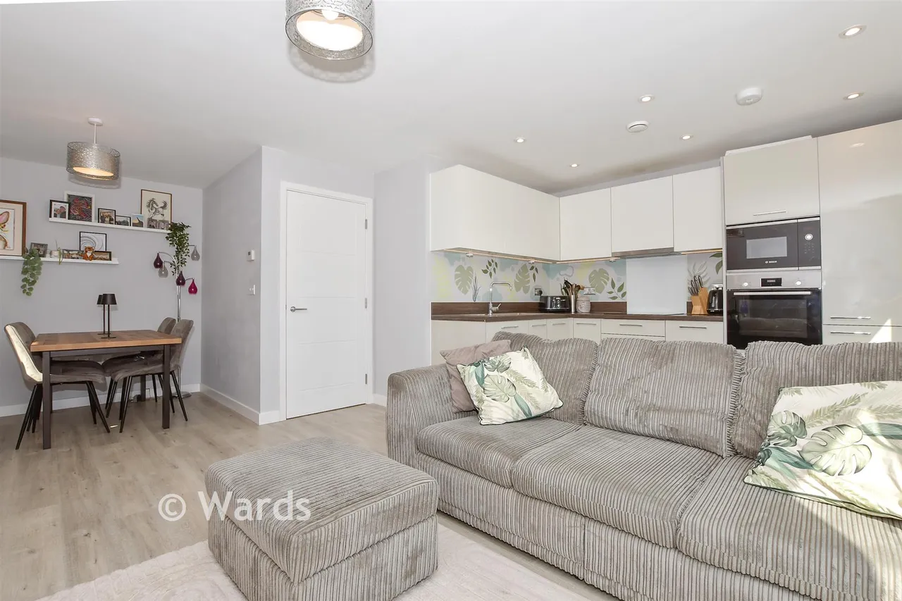 Amisse Drive, Snodland, ME6, photo 4