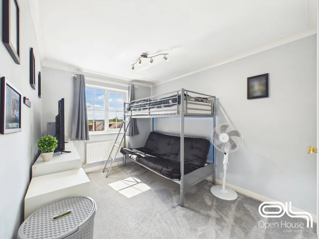 Brisbane Way, Cannock, WS12, photo 20