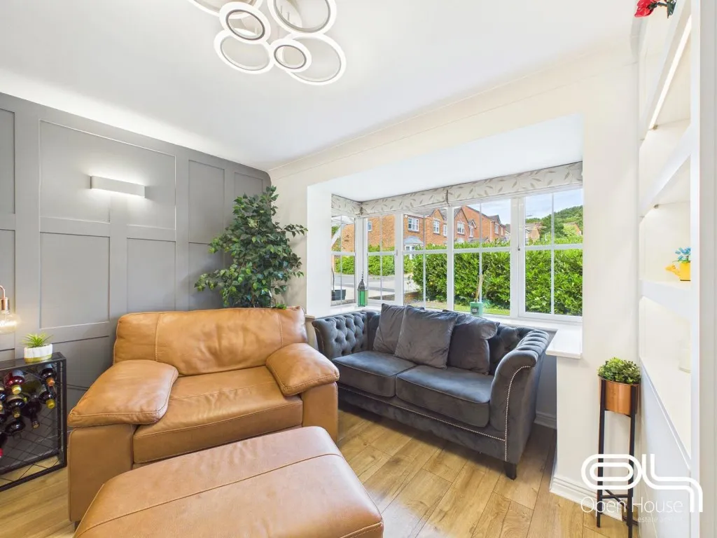 Brisbane Way, Cannock, WS12, photo 8