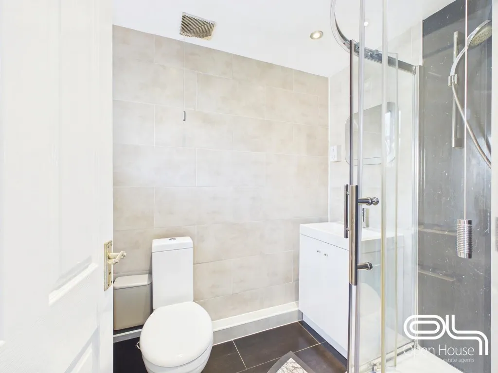 Brisbane Way, Cannock, WS12, photo 18