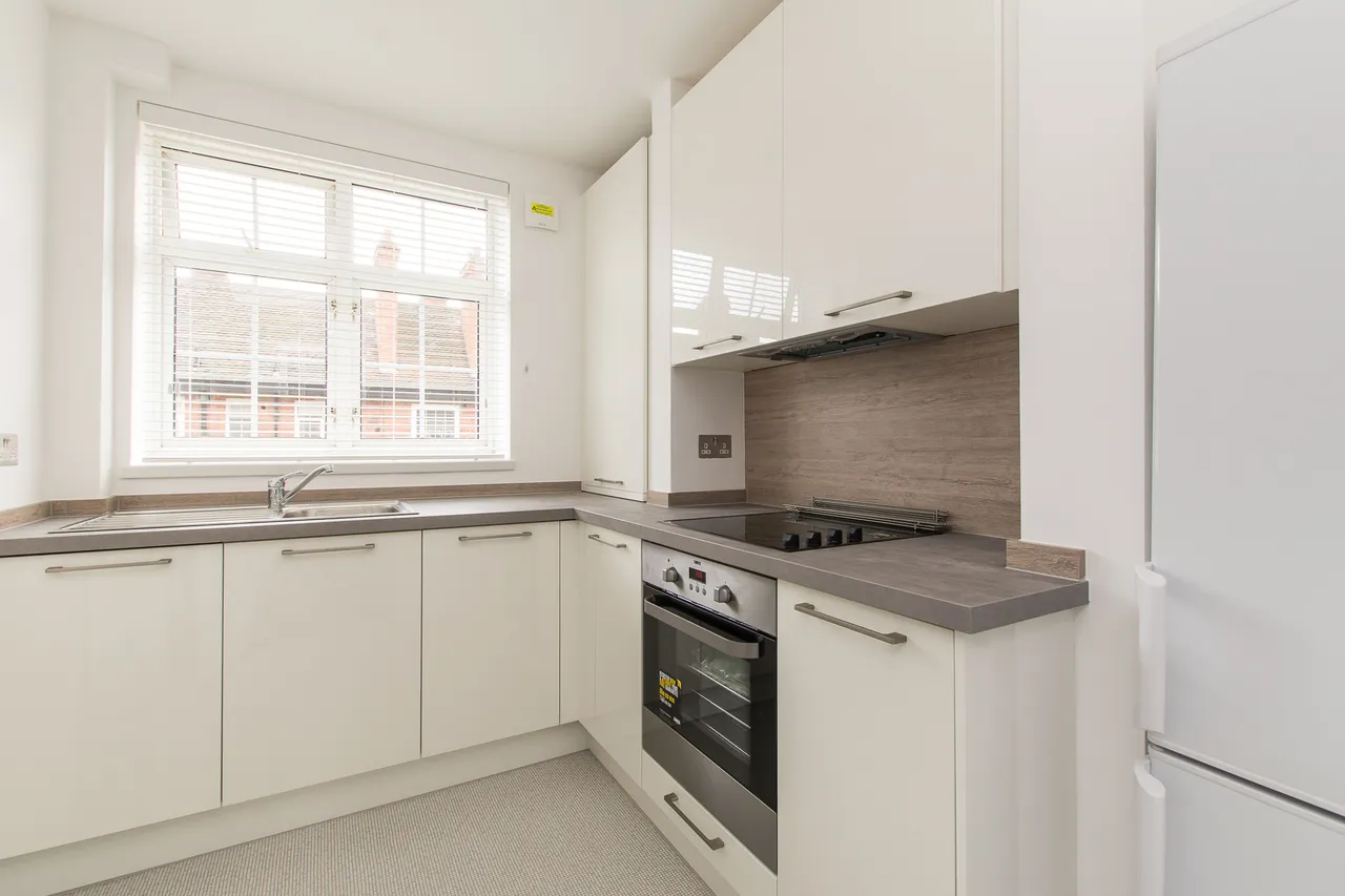8 Eastry House, Hartington Road, London, photo 3