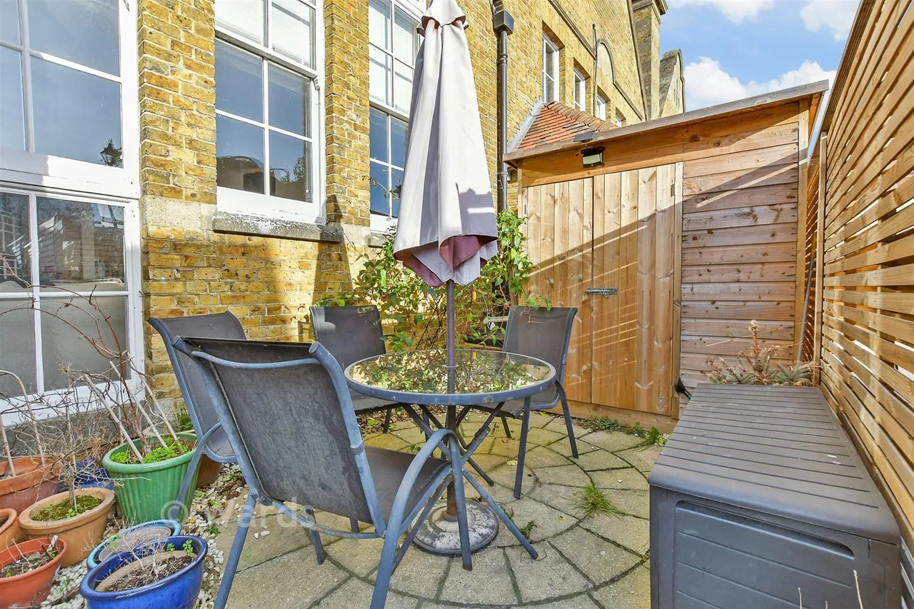 Canute Road, Faversham, ME13, photo 15