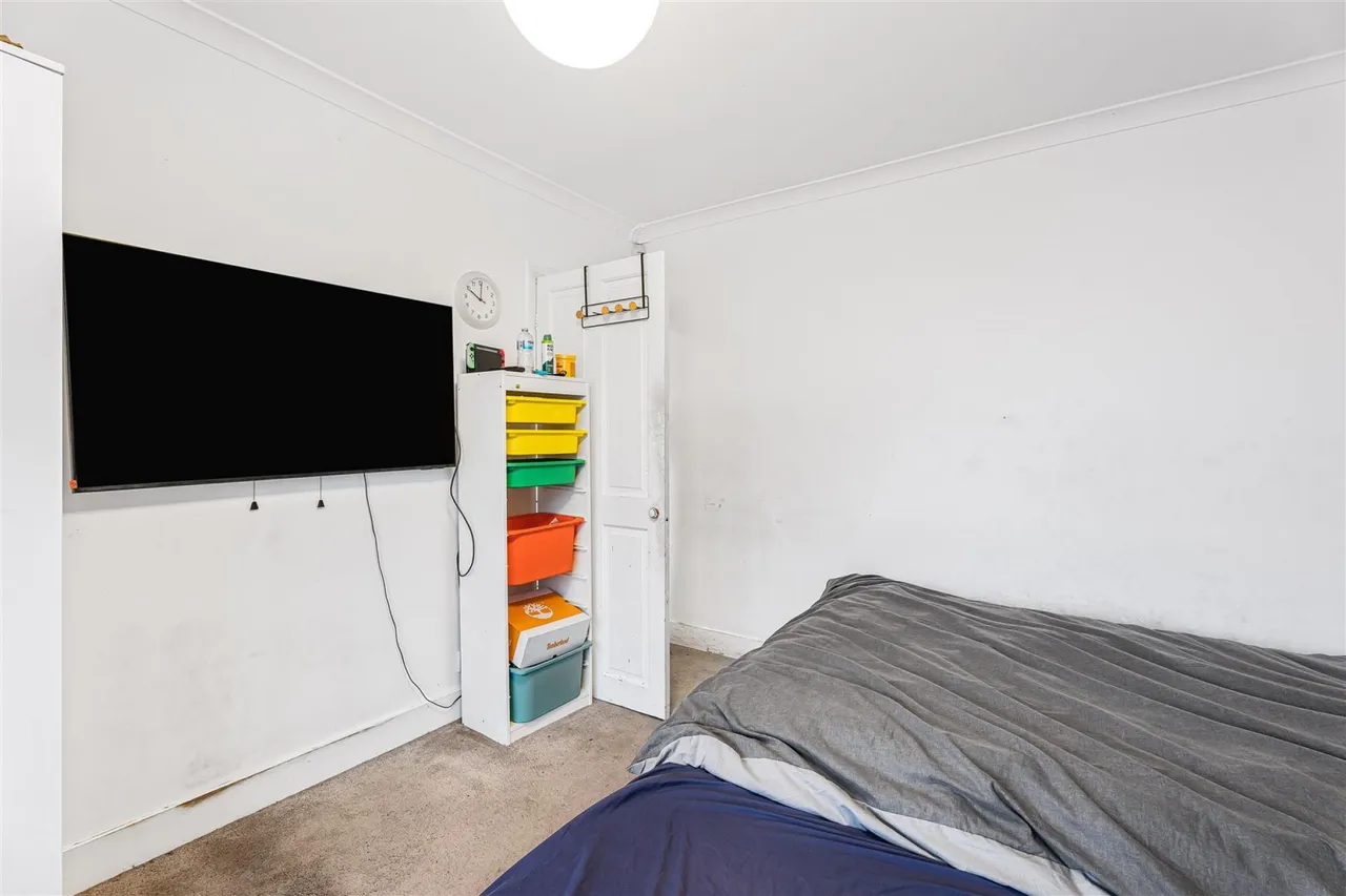 Bury Street, Edmonton, N9, photo 12
