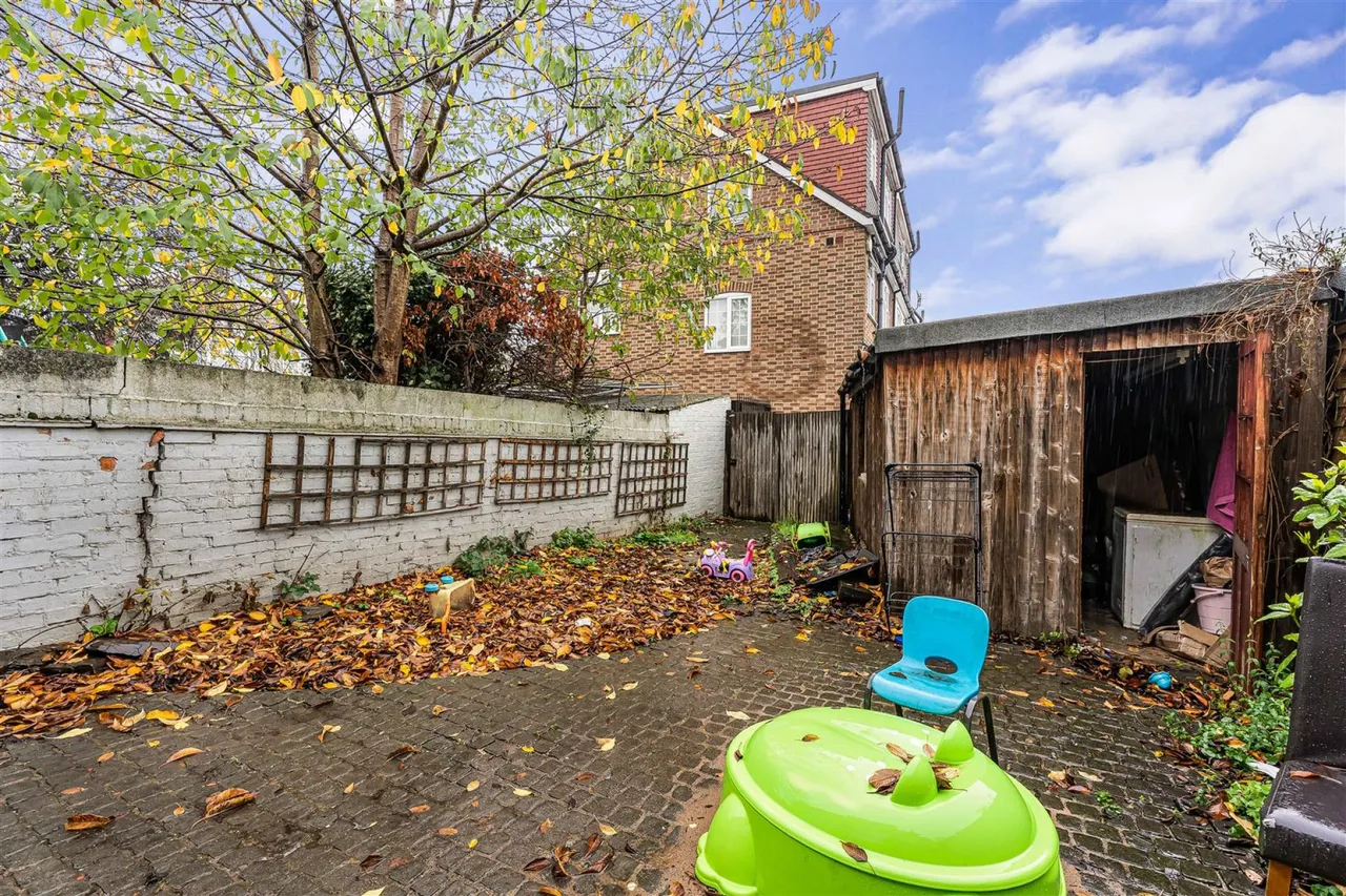 Bury Street, Edmonton, N9, photo 14