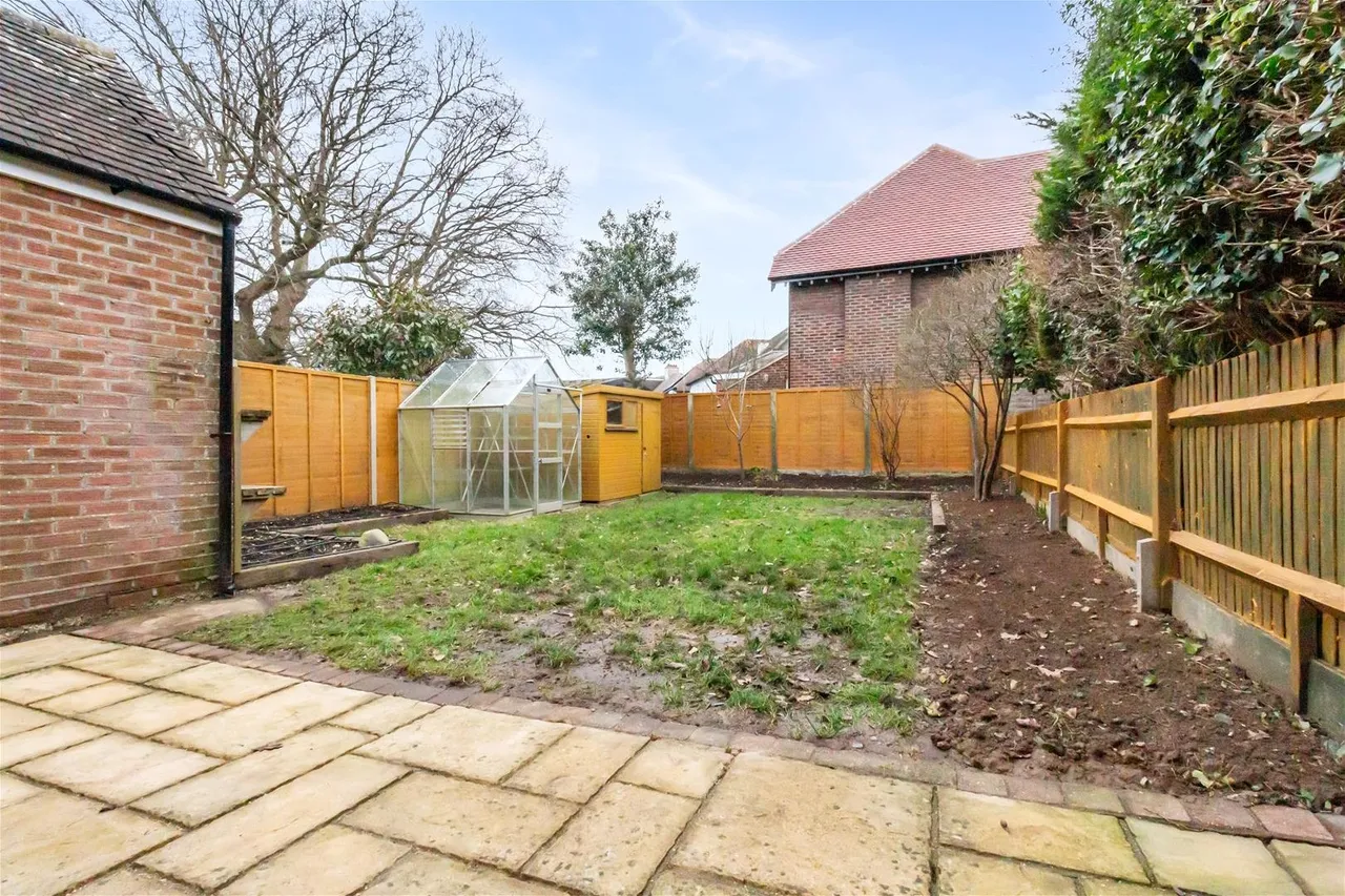 Offington Avenue, Worthing, photo 18