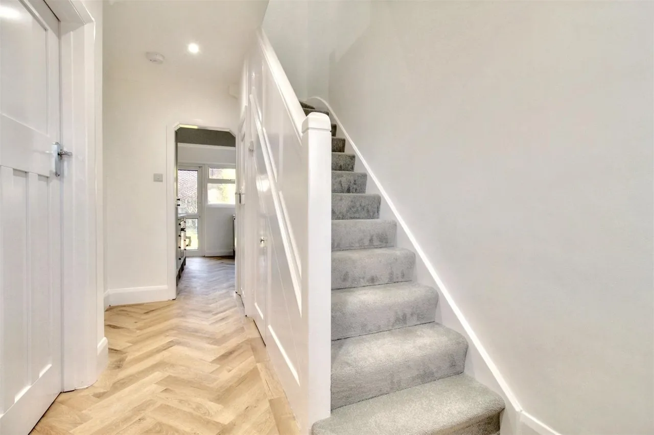 Offington Avenue, Worthing, photo 4