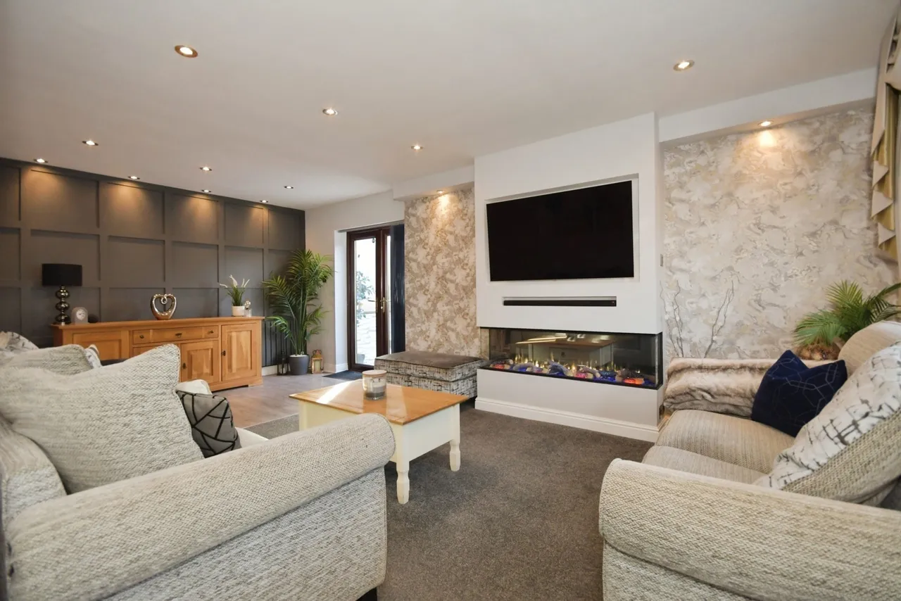Blue Bell Close, Derbyshire, S43, photo 4